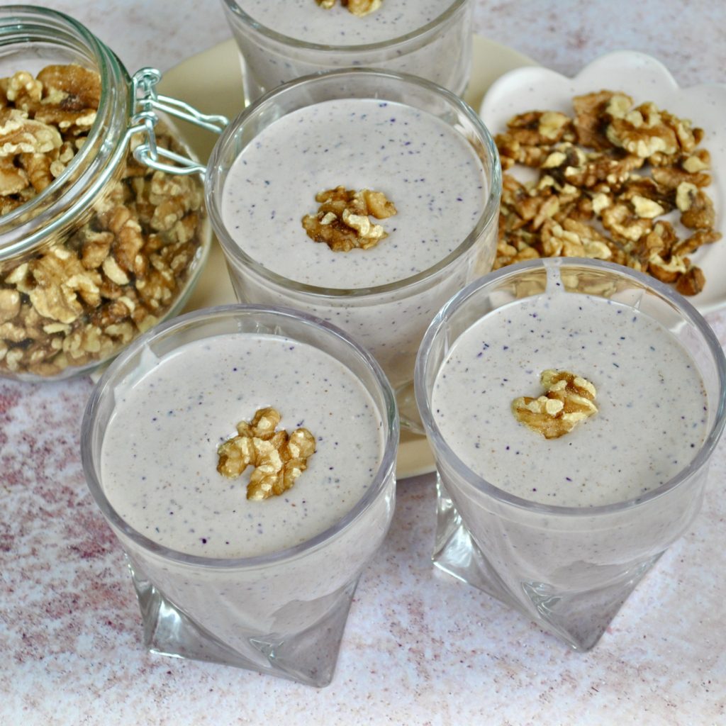 Blueberry, Tahini & California Walnut Smoothie California Walnuts