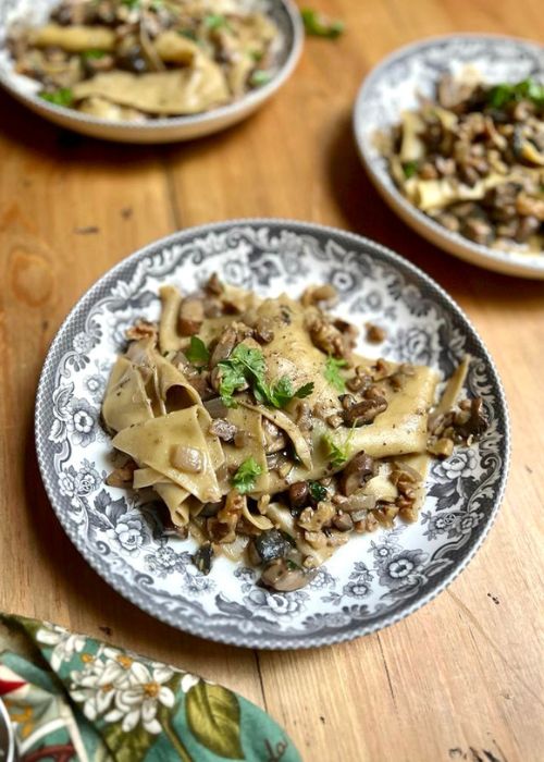 California Walnut and Mushroom Pasta with Broken Lasagne